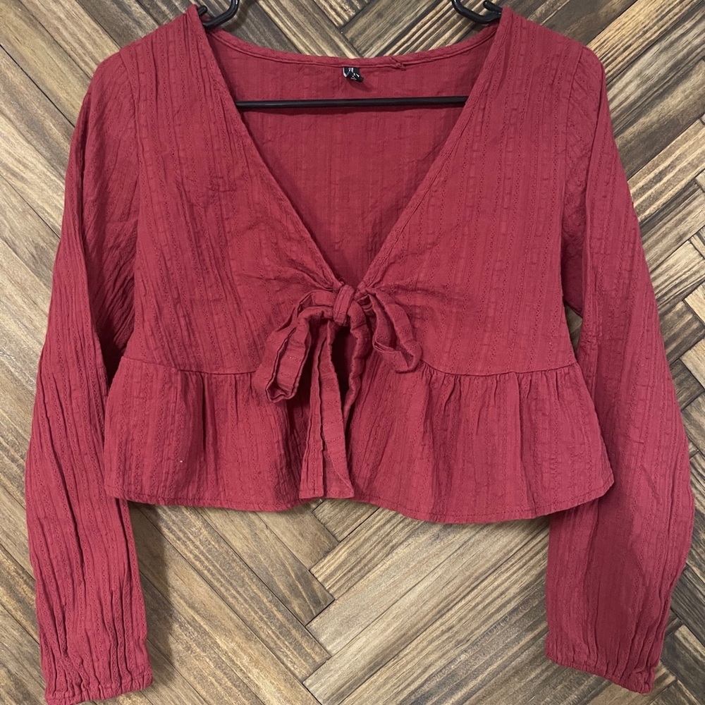 Women’s Size: small Zara red crop-top